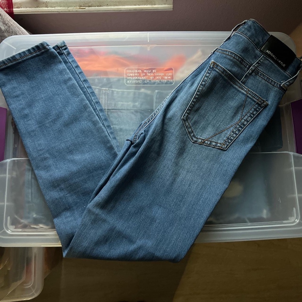 Kendall & Kylie the kontour high rise jeans